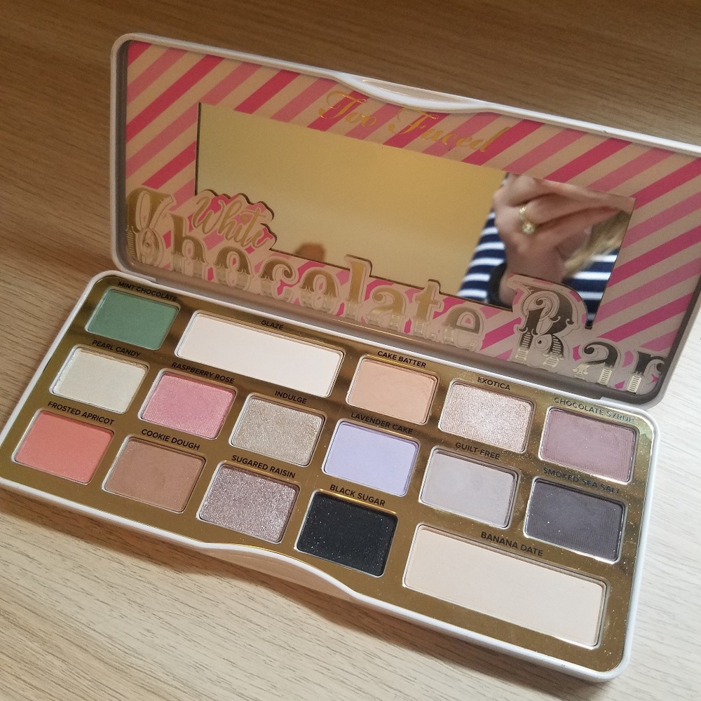 Too Faced White Chocolate Bar